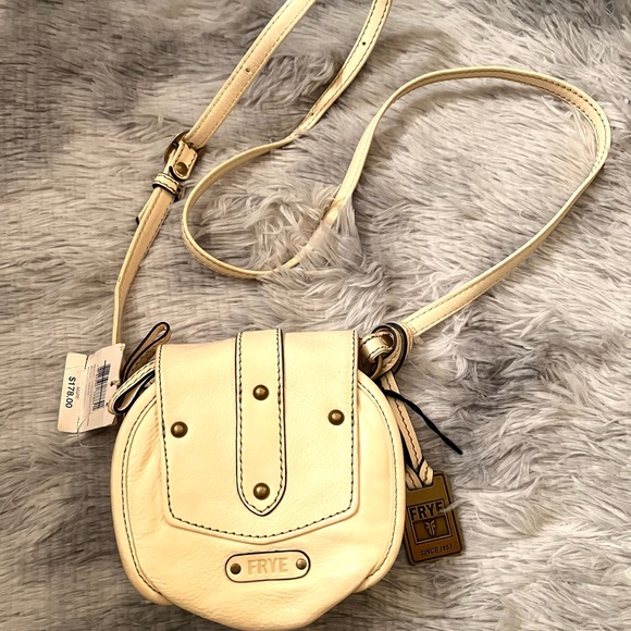 Frye - Picture 2 of 4